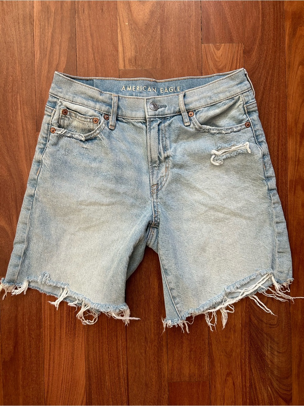 American Eagle Outfitters Women's Blue Denim Shorts Perfect Bermuda Shorts 0-2